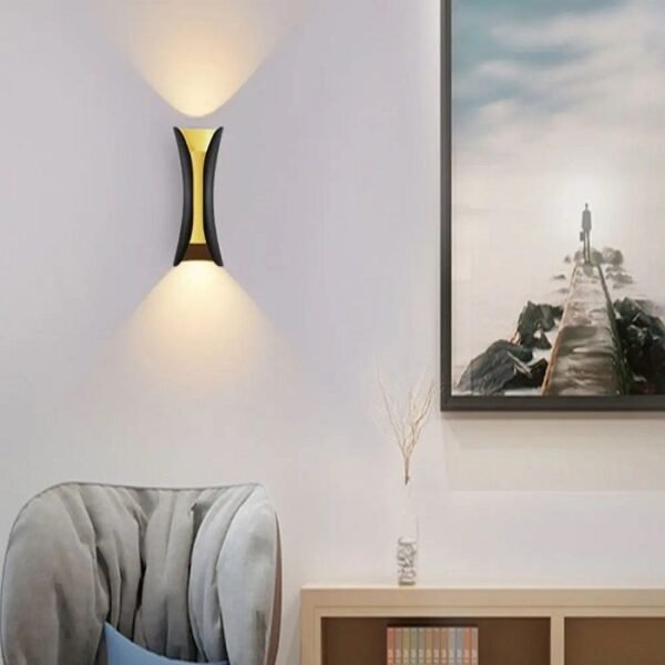 Επιτοίχιο φωτιστικό LED Warm White - Μοντέρνα απλίκα