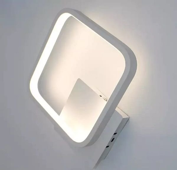 Επιτοίχιο φωτιστικό LED 12W με 3 θερμοκρασίες φωτισμού