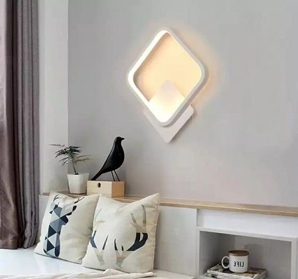 Επιτοίχιο φωτιστικό LED 12W με 3 θερμοκρασίες φωτισμού